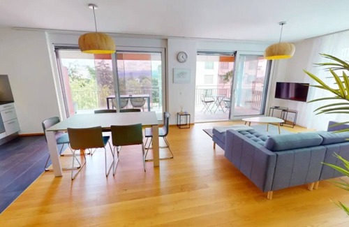Nyon Apartamento | Bright & Contemporary 2-Bed, 2-Bath Apartment in Nyon