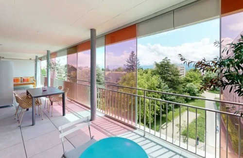 Nyon Apartamento | Bright & Contemporary 2-Bed, 2-Bath Apartment in Nyon