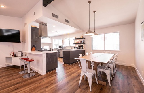 Canyon Gate Casa | Bright, Modern 4BR with Beautiful Backyard & Pool!