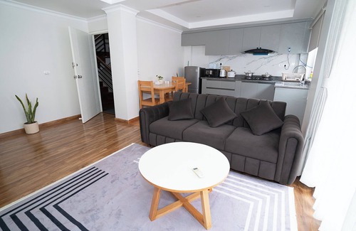Nagarjun Apartamento | Bright & Cozy 2BHK | Peaceful Stay Close To Thamel