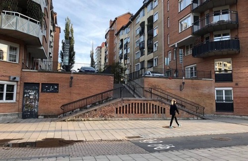Maria Apartamento | Apartamento luminoso y acogedor en una zona céntrica y popular junto a las principales ferias y eventos.