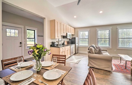 Crozet Apartamento | Bright Crozet Apartment w/ Mountain Views!