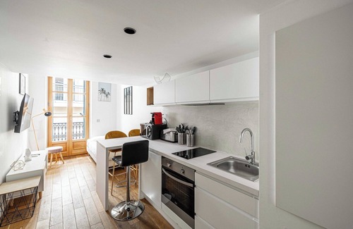 Cannes Old Town Apartamento | Apartamento en Cannes con 2 habitaciones.