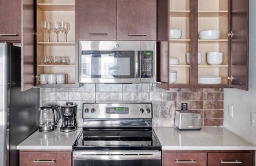 Chestnut Apartamento | Bright East Austin 1BR w/ Pool, Gym & W/D, nr restaurants, by Blueground