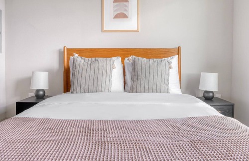 Chestnut Apartamento | Bright East Austin 1BR w/ Pool, Gym & W/D, nr restaurants, by Blueground