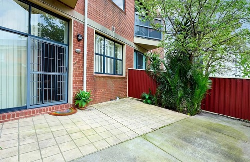 Footscray Apartamento | Bright Eclectic Home Footscray VIC