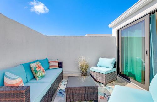 Englewood Apartamento | Bright Englewood Gem Rooftop Patio, Walk to Beach