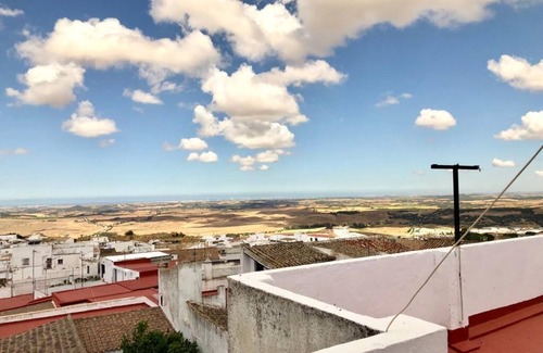 Medina-Sidonia Apartamento | Luminoso y muy cómodo-para sentirse bien. Con azotea privada grande
