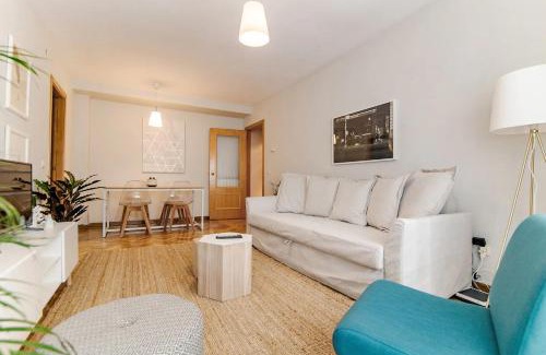 San Blas-Canillejas Apartamento | BRIGHT FLAT Parking/Wanda Metropolitano/Airport