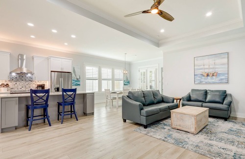 Foley Casa | Bright Foley Home w/ Patio - 7 Mi to Wharf & Beach