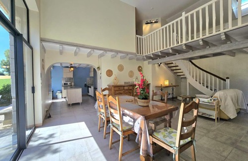 Comberanche-et-Epeluche Cabaña | Casa rural luminosa con jardín cerrado y aparcamiento