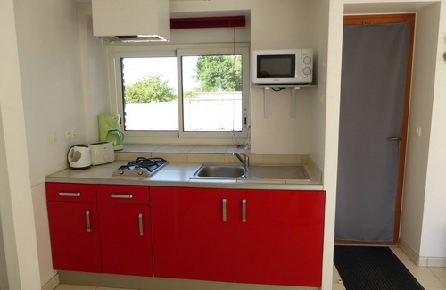 Lannion Apartamento | Casa rural con terraza y tranquilo jardín.