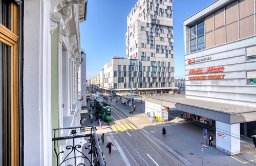 Gundeldingen Apartamento | Bright Gundeldingen 4 Room w/ Storage, nr Basel Main Stn, by Blueground