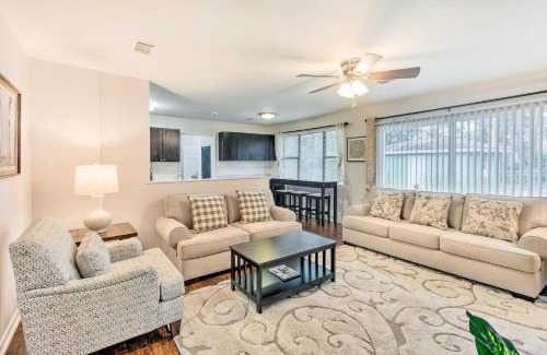 Hinesville Casa | Bright Hinesville Home, 43 Mi to Savannah!