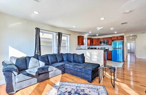Irvington Casa | Bright Irvington Home ~ 2 Mi to Prudential Center!