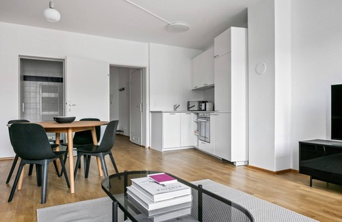 Matzleinsdorf Apartamento | Bright Margareten 2BR, easy access to Matzleinsdorferplatz, by Blueground
