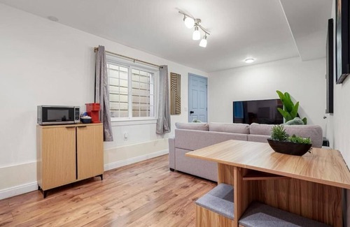 Inner Parkside Apartamento | Bright Modern 2BR 2Bath Near SFSU