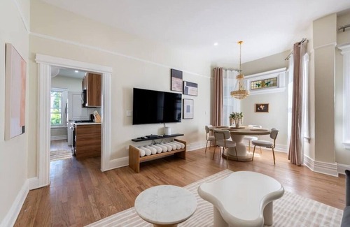 Communipaw Apartamento | Bright & Modern 35 Mins to NYC Extended Stays