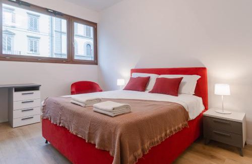 Santa Maria Novella Apartamento | Bright & Modern 4 bedrooms Apartment in Center