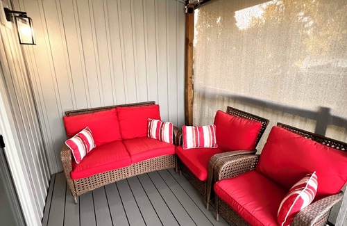 St. Williams Casa | Bright & Modern Cottage Near Port Rowan, Long Point, & Turkey Point