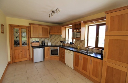 Ballydavid Casa | Brillante, Casa Moderna en la península de Dingle. Wifi disponible.