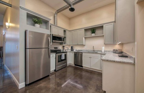 Roanoke Apartamento | 3BR Apartment Downtown Near breweries, Food, Entertainment