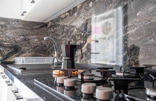 Cite Les Palmeraies Apartamento | Bright, modern refuge in Ain Zaghouan