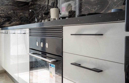 Cite Les Palmeraies Apartamento | Bright, modern refuge in Ain Zaghouan