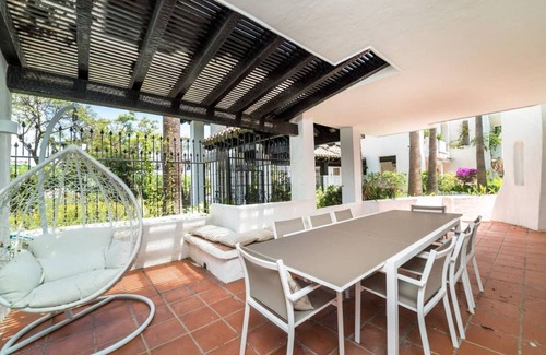 Golden Mile Casa | BRIGHT NEW APARTMENT IN PUENTE ROMANO