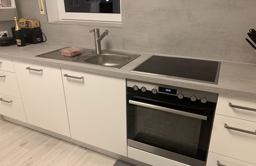 Mutlangen Apartamento | Apartamento luminoso y recién amueblado.