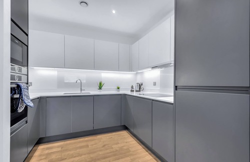 Stratford Apartamento | Bright, Pet-Friendly Hackney Wick Flat with Canal Views & Top Amenities
