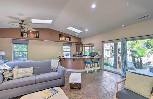 Poway Apartamento | Bright Poway Studio w/ Shared Outdoor Pool!