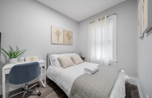 South Boston Apartamento | Bright Private Room Near Beaches, Public Transit