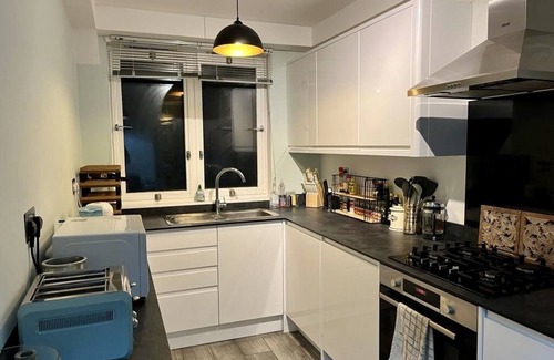 St. Pancras Apartamento | Bright/Quiet 2BR Gem near Kings Cross