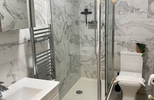 St. Pancras Apartamento | Bright/Quiet 2BR Gem near Kings Cross