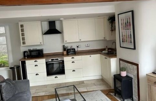 Clifton Apartamento | Bright & Quirky 3BD Home - Wellington Terrace!