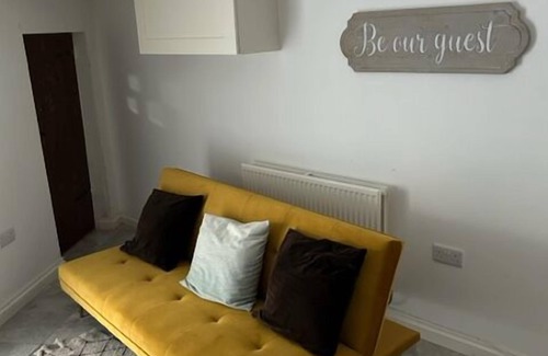 Clifton Apartamento | Bright & Quirky 3BD Home - Wellington Terrace!