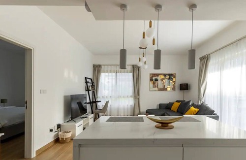 The Greens Apartamento | Bright & Relaxing 1BR Apartment
