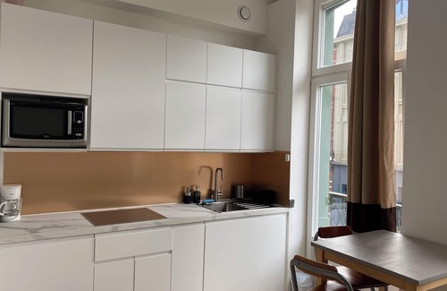 Vorst Apartamento | Bright & Renovated 1 Bedroom Apartment @Brussels St-Gilles