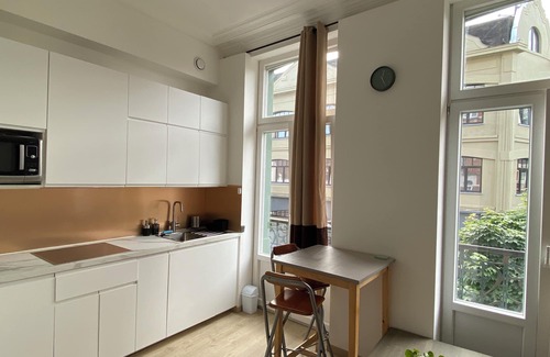 Vorst Apartamento | Bright & Renovated 1 Bedroom Apartment @Brussels St-Gilles