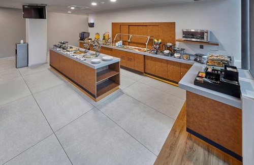 Zona Paseo Montejo Casa | Bright Retreat with Modern Comfort and Outdoor Pool Near Mérida’s Highlights
