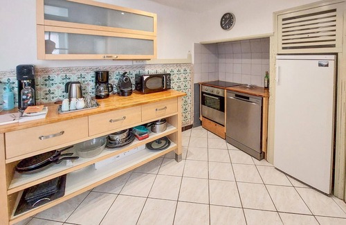 Saint-Zacharie Casa | Bright, rustic cottage in a quiet location.
