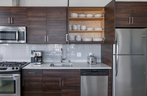 Civic Center Apartamento | Bright Soma 2BR w/ Theater & Basketball, nr Tech Companies, by Blueground