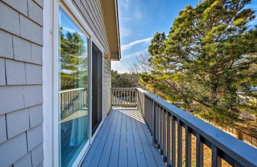 Southern Shores Casa | Bright Southern Shores Family Home Less Than 1 Mi to Beach