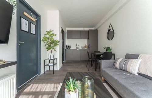 Tilburg Apartamento | Luminoso espacio para 2 personas con wifi, TV, lavadora y aparcamiento gratuito.