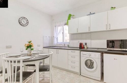 Tal-Ghoqod Apartamento | Bright & spacious 2BR APT in Swieqi with balcony
