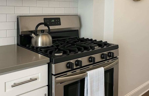 Hyde Park Apartamento | Bright & Spacious 2BR– Prime Hyde Park Location