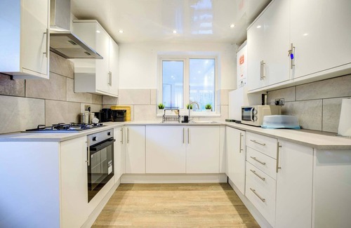 Newcastle-upon-Tyne Casa | Bright & Spacious 3 Bedroom Home in Newcastle