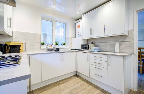 Newcastle-upon-Tyne Casa | Bright & Spacious 3 Bedroom Home in Newcastle