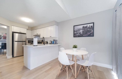 Kitchener Casa | Bright & Spacious - 3-Bedroom Home